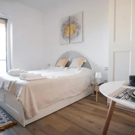 Rossani Miniapartdeluxe - Business Suite * Bari