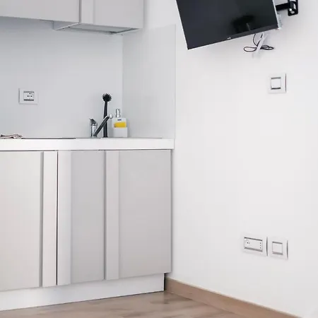 Rossani Miniapartdeluxe - Business Suite