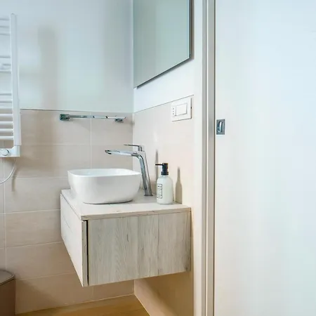 Rossani Miniapartdeluxe - Business Suite *