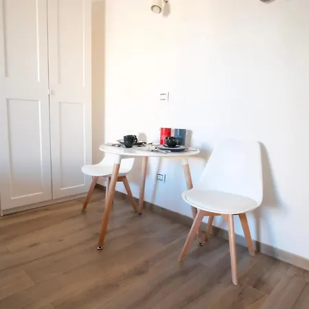 Rossani Miniapartdeluxe - Business Suite *