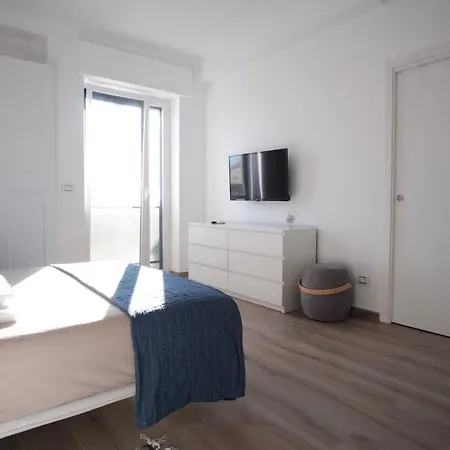 Rossani Suites&aparts Διαμέρισμα