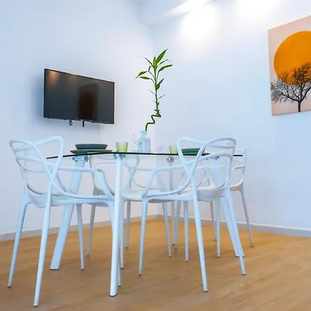 Rossani Suites&aparts Διαμέρισμα