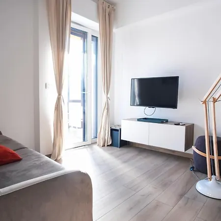 Rossani Suites&aparts Διαμέρισμα