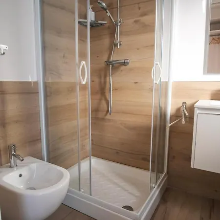 Rossani Miniapartdeluxe - Business Suite *