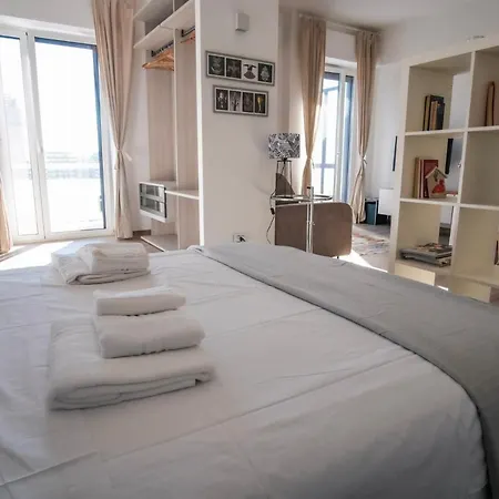 Rossani Miniapartdeluxe - Business Suite *