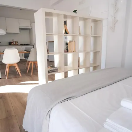 Rossani Miniapartdeluxe - Business Suite