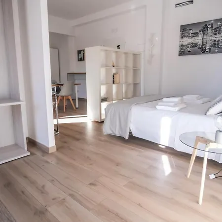 Rossani Miniapartdeluxe - Business Suite Bari